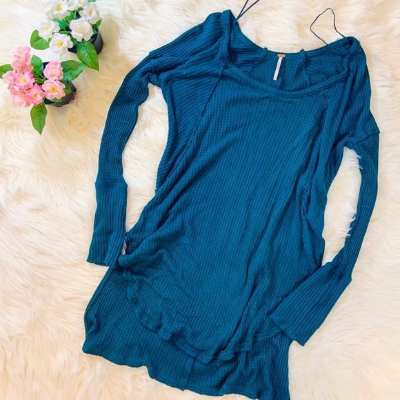 Free People Tops - ♥️ Free People Teal Ventura Hi/Low Thermal Top ♥️